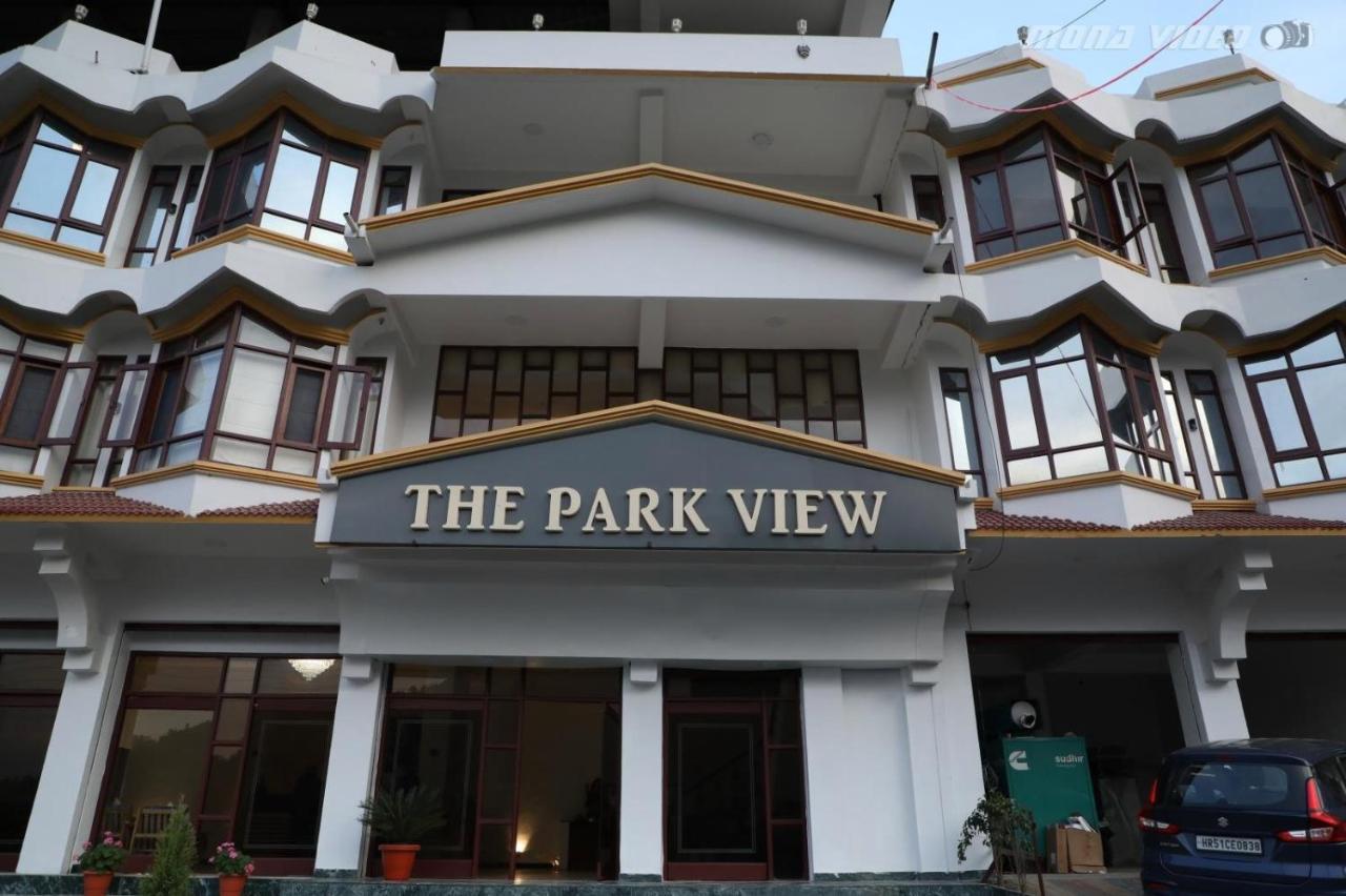 The Park View, Mandi Esterno foto
