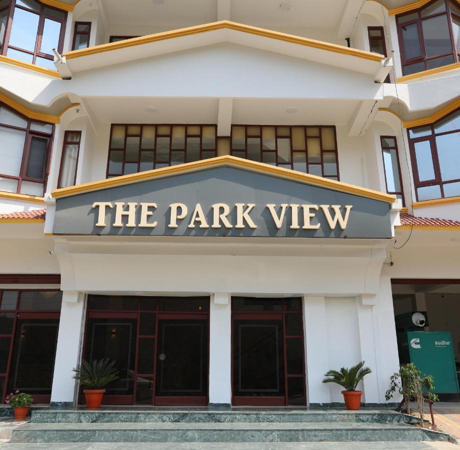 The Park View, Mandi Esterno foto